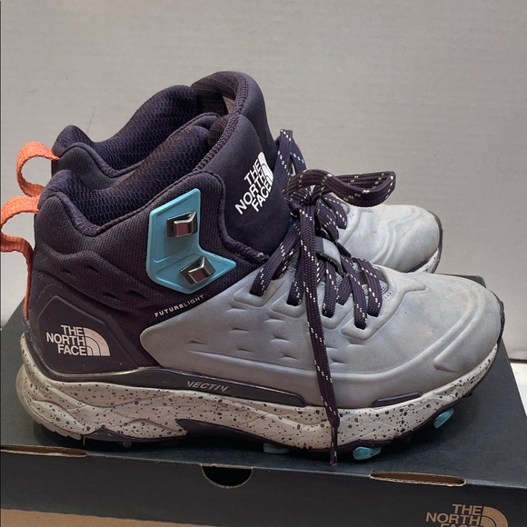 The North Face VECTIV Gray and Purple Hiking Shoes - Picture 3 of 9